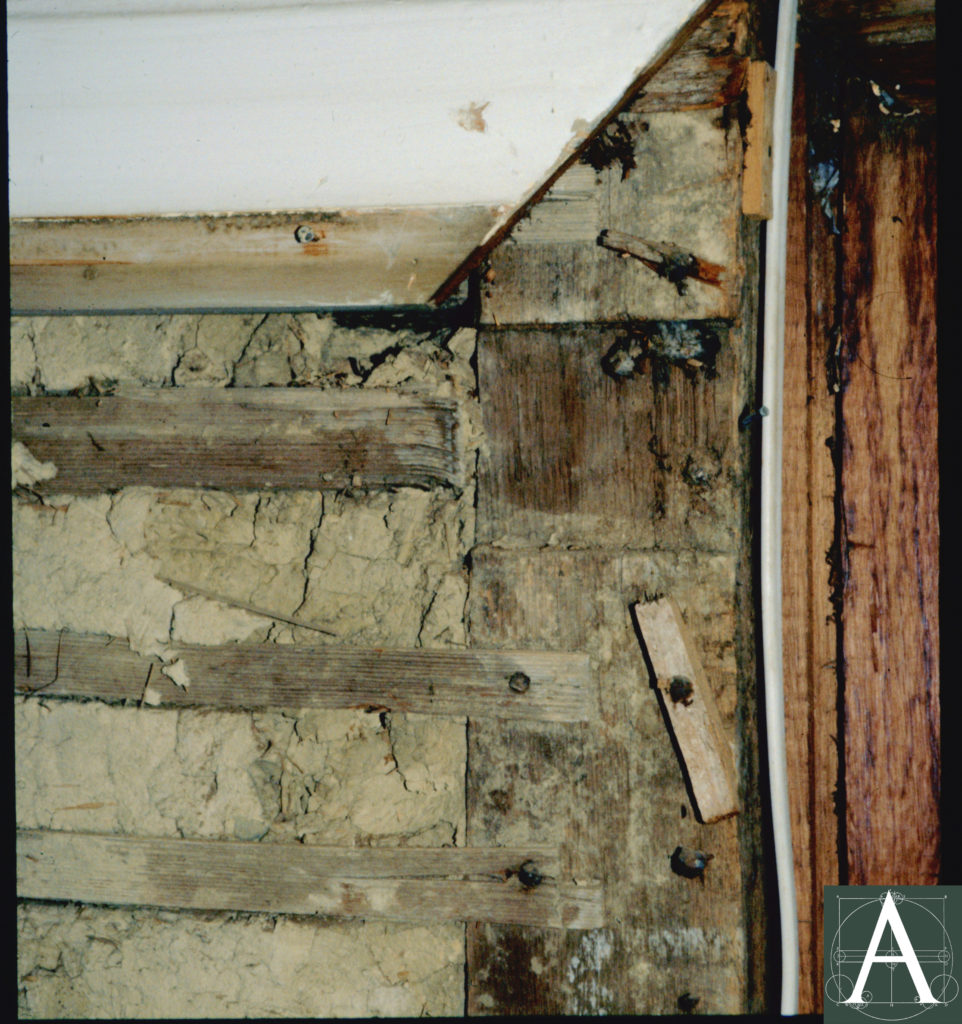 photo-9-ma-ipswich-41-turkey-shore-rd-e-wall-clay-plaster-1993